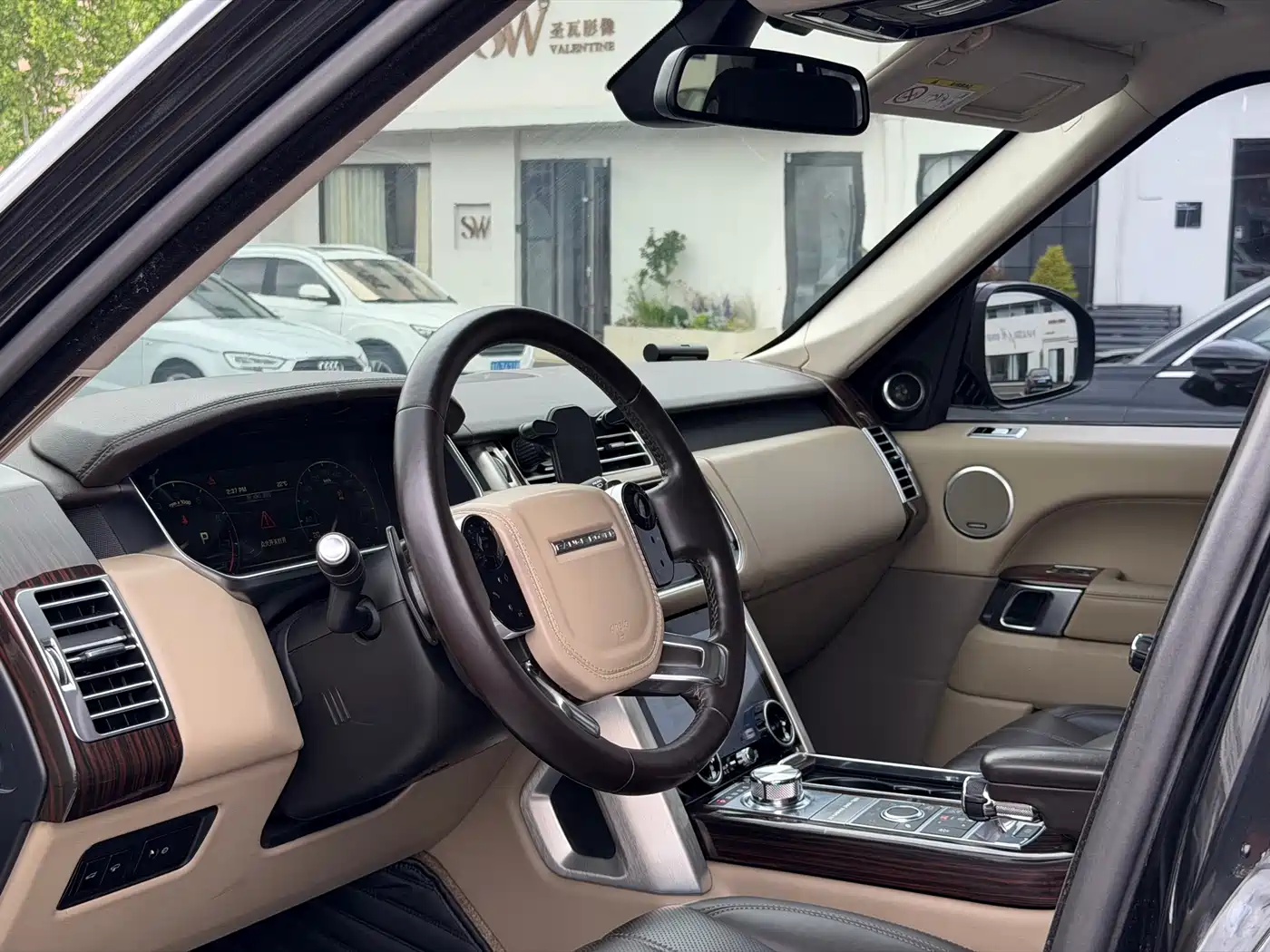Land Rover Range Rover 2015 3.0 SC V6 Vogue фото 4