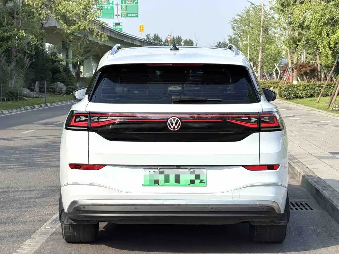 Volkswagen ID.6 X 2023 Upgraded Pure Long Range Edition фото 9