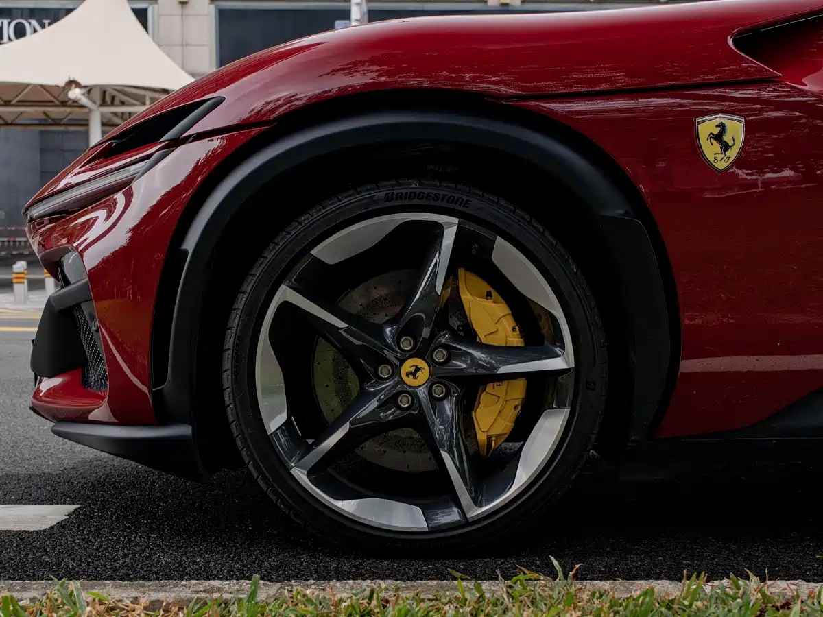 Ferrari Purosangue 2024 2023 6.5L V12