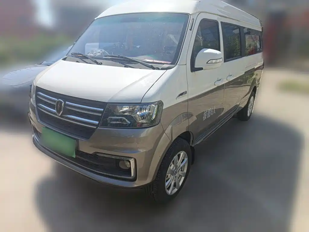 Jinbei New Hiace X30L 2024 Champion Edition Bus 5/6/7 Seats Central AC
