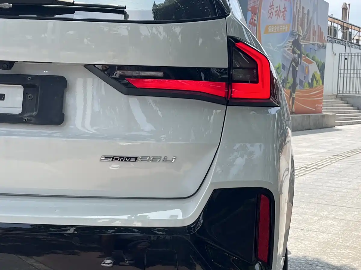 BMW X1 2025 sDrive25Li M Sport Package фото 26