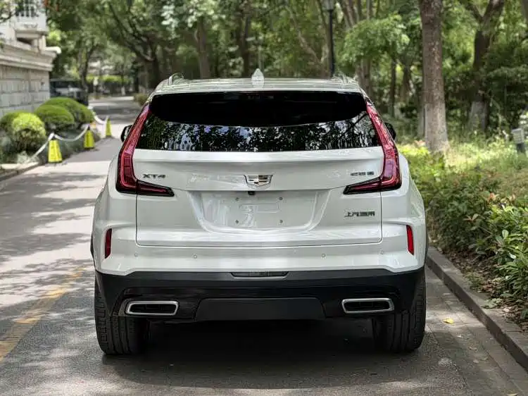 Cadillac XT4 2024 28T 2WD Premium фото 5