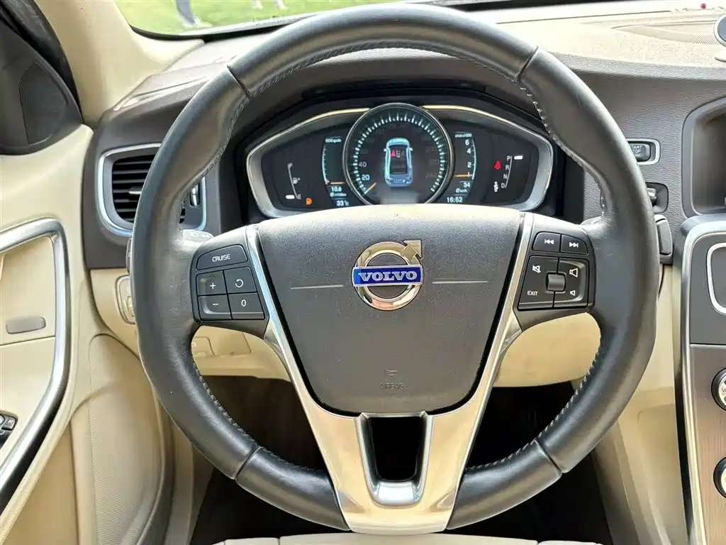 Volvo S60 2014 2014 Volvo S60L T5 Zhi Yu Edition