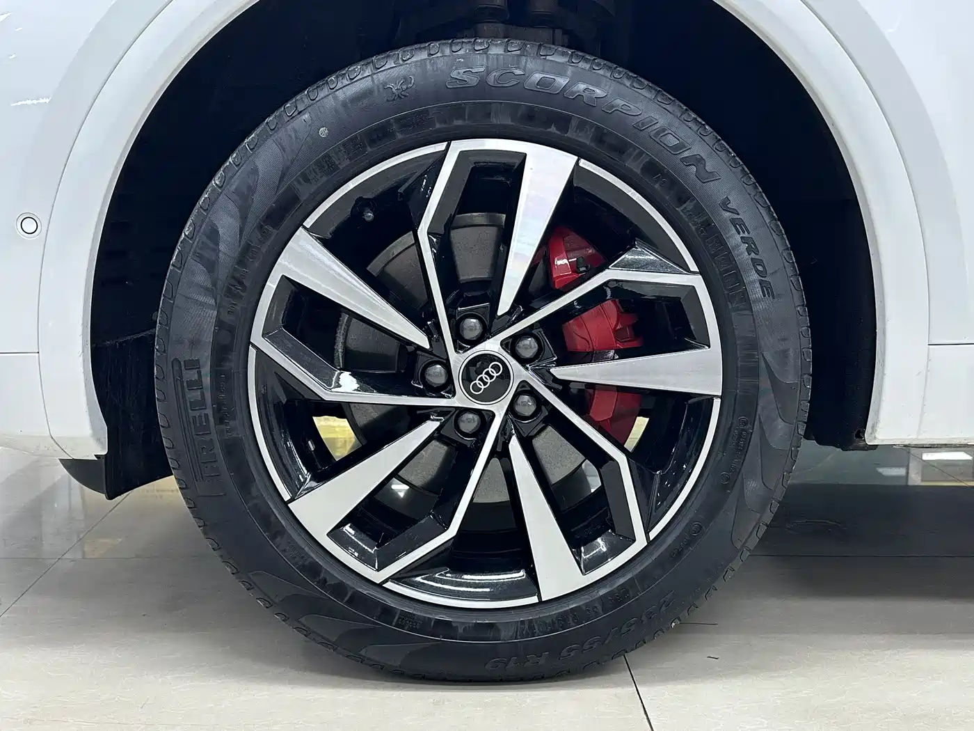 Audi Q5L 2022 40T Luxury Dynamic фото 23