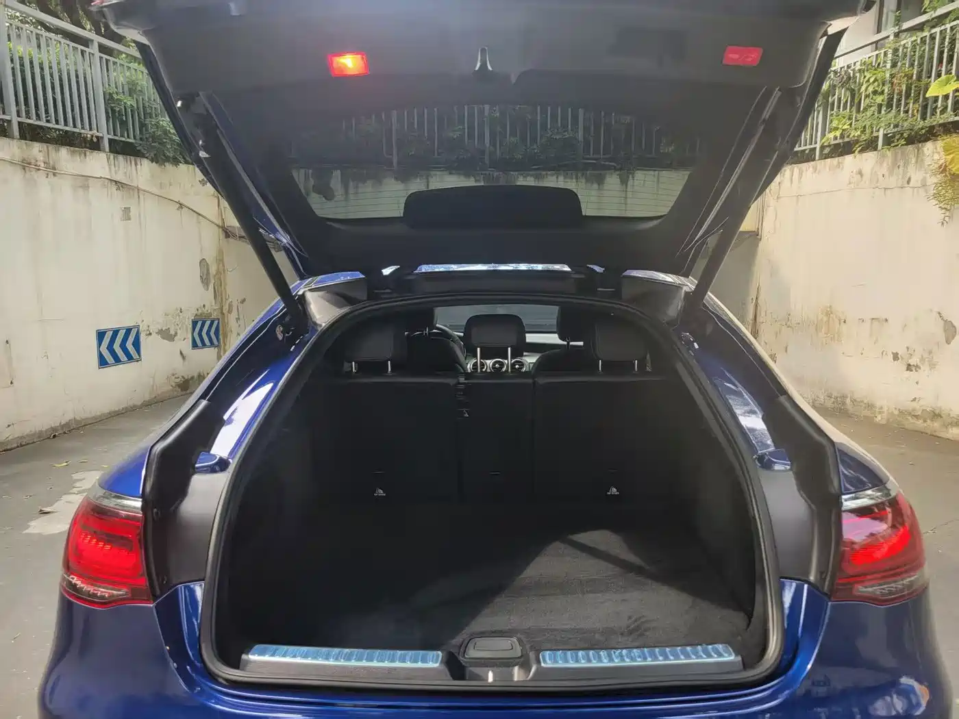 Mercedes-Benz GLC Coupe 2021 2021 GLC 260 4MATIC Coupe SUV
