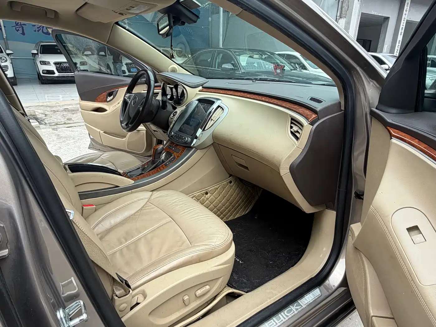 Buick LaCrosse 2012 2.4L SIDI Luxury Edition фото 10