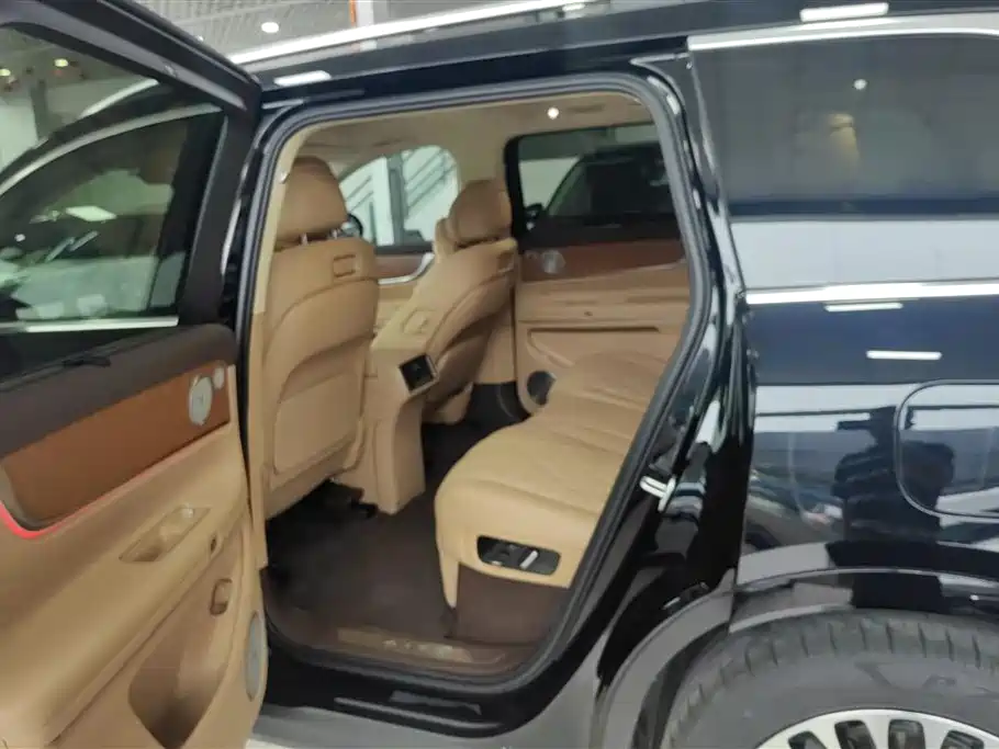 AITO Wenjie AITO M9 2025 Range Extender Max 52kWh 5-Seater фото 11