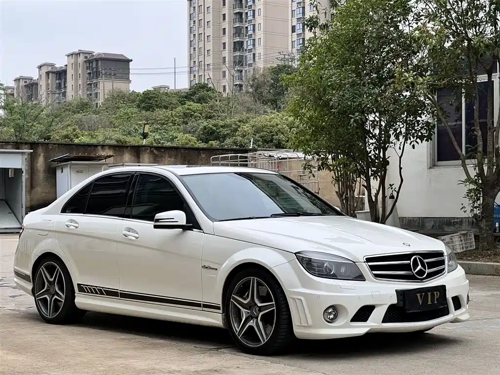 Mercedes-Benz C-Class AMG 2010 AMG C 63 Sport Enhanced Edition фото 3