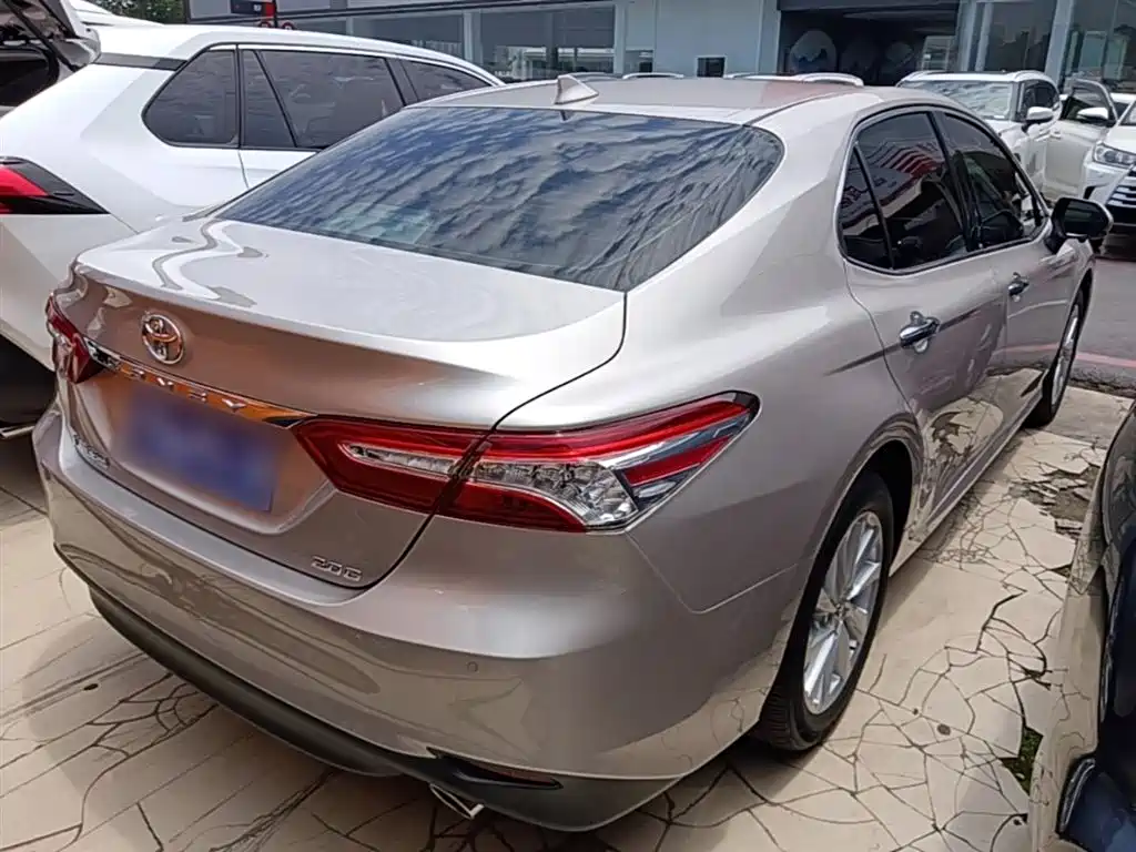 Toyota Camry 2021 2.0G Luxury Edition фото 7
