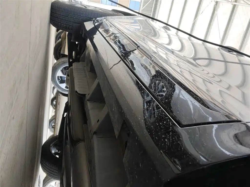 Cadillac XT5 2025 2.0T Premium Model фото 21
