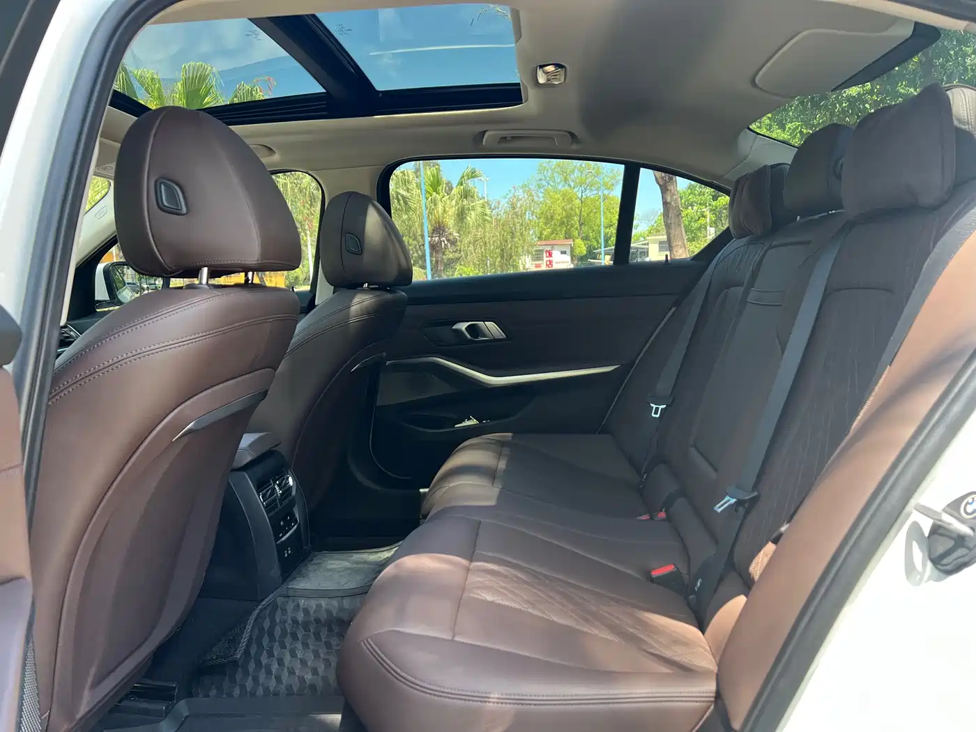 BMW 3 Series 2024 320Li M Sport Package фото 5