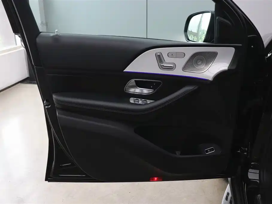Mercedes-Benz GLE Coupe 2022 GLE 350 4MATIC Coupe SUV Fashion фото 10