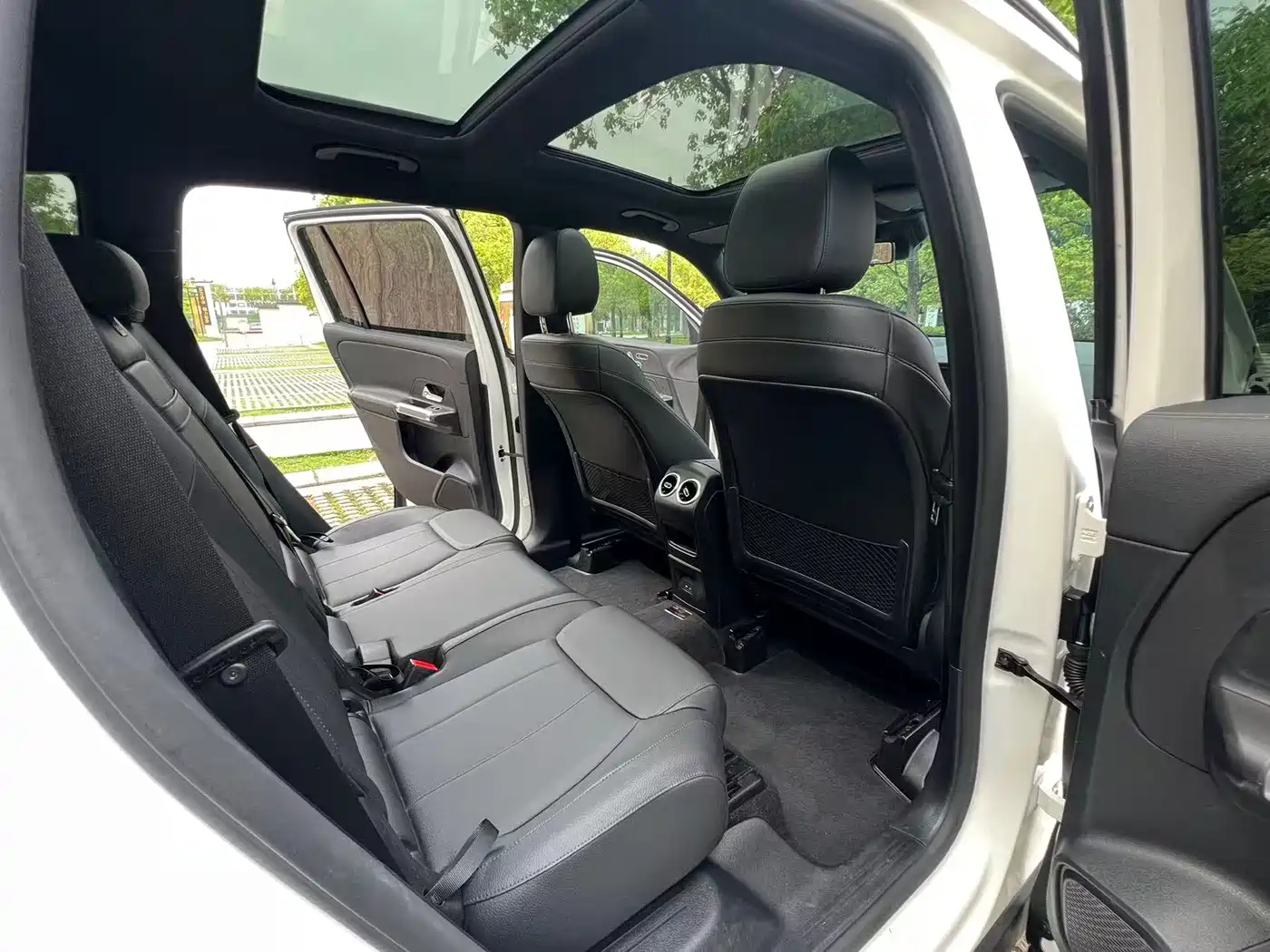 Mercedes-Benz GLB 2021 GLB 200 4MATIC фото 16