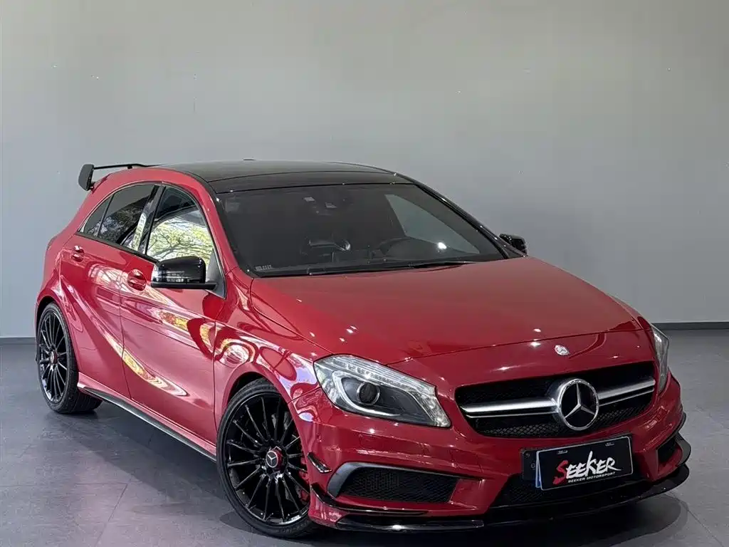 Mercedes-Benz A-Class AMG (Import) 2014 AMG A 45 4MATIC фото 3