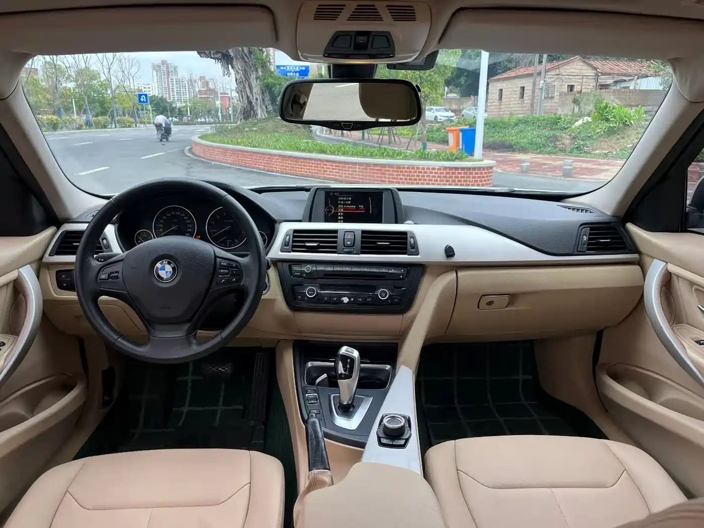 BMW 3 Series 2014 320Li Fashion фото 4