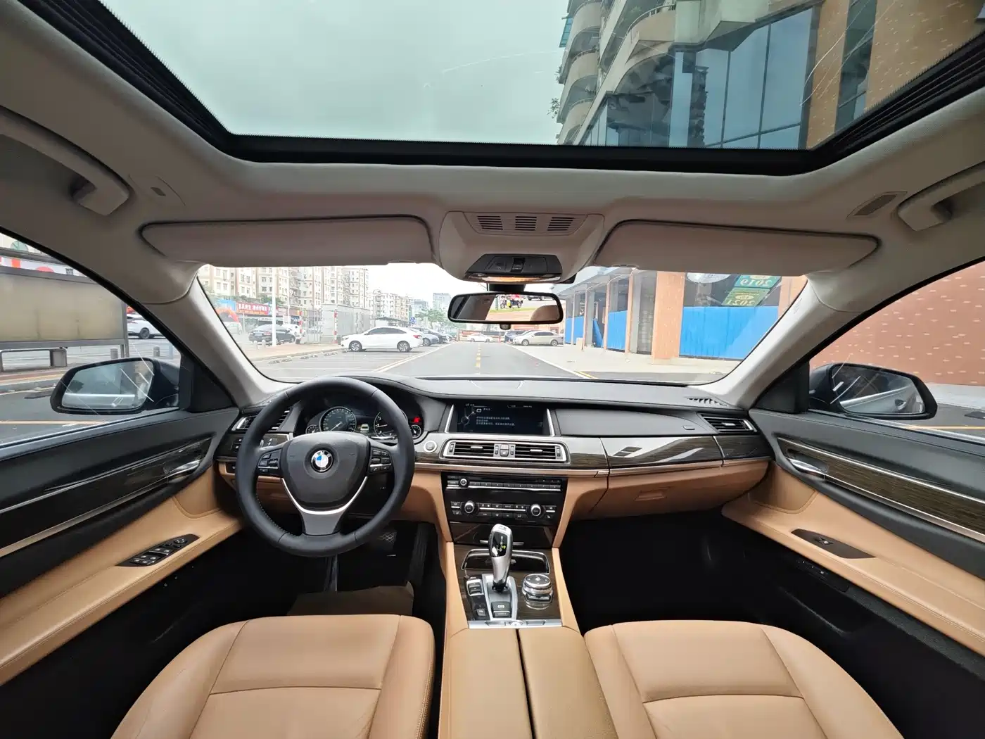 BMW 7 Series 2014 730Li Premium фото 13
