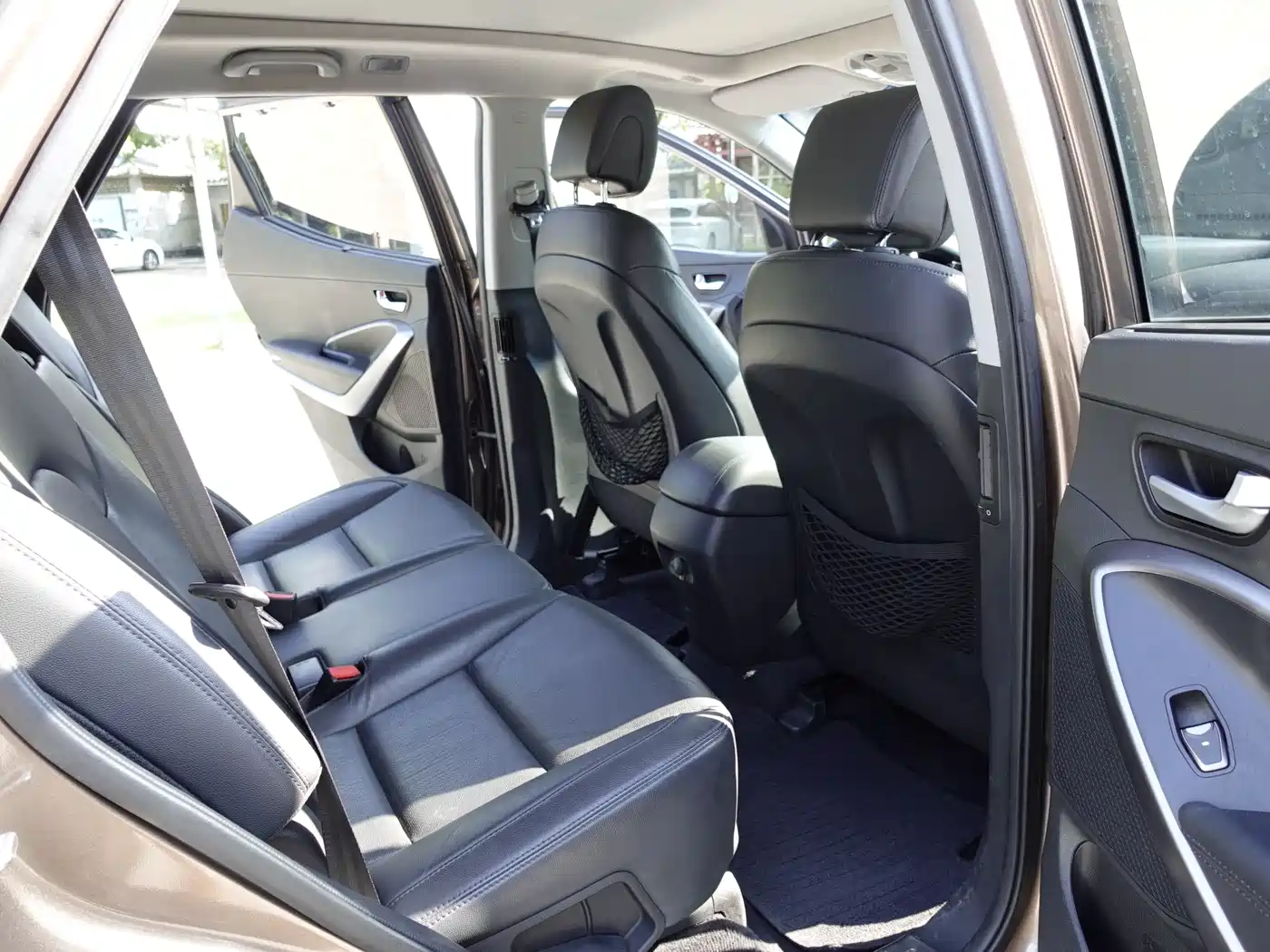 Hyundai Santa Fe 2013 Model 2.4L Automatic 2WD Smart фото 8