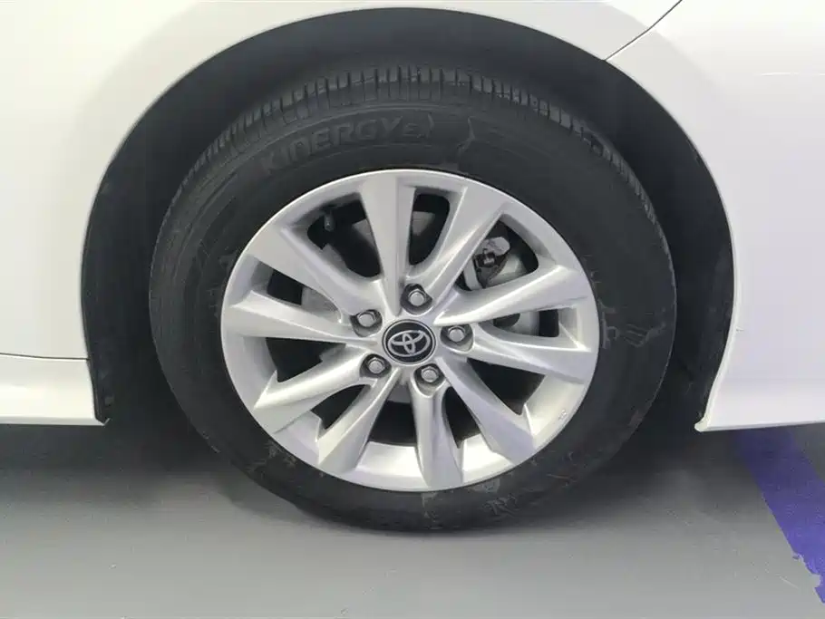 Toyota Corolla 2023 1.8L Smart Hybrid Dual Engine Elite Edition фото 6