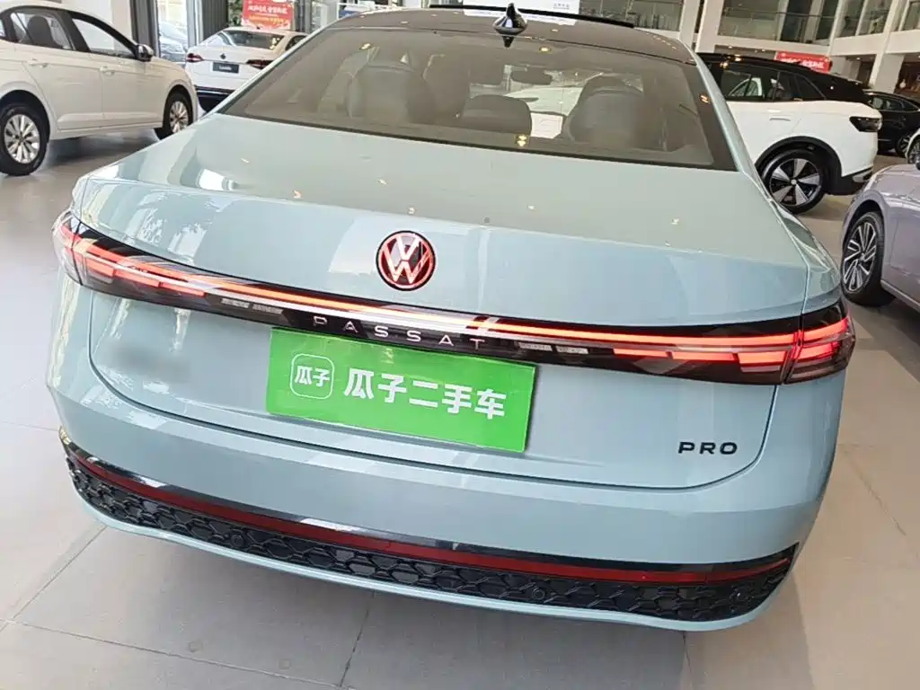 Volkswagen Passat 2026 2026 Pro 380TSI Starlight Dragon Prestige Edition