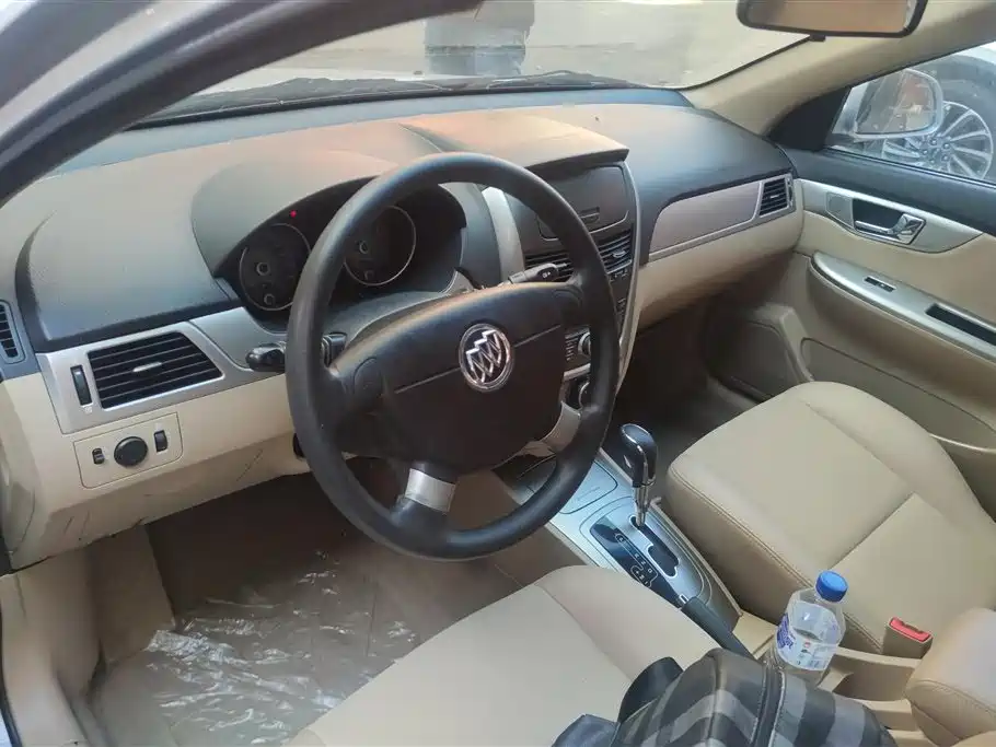 Buick Excelle 2013 1.5L Automatic Classic фото 12