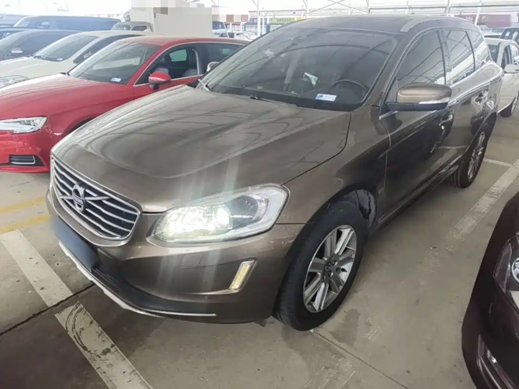 Фото 2 - Volvo XC60