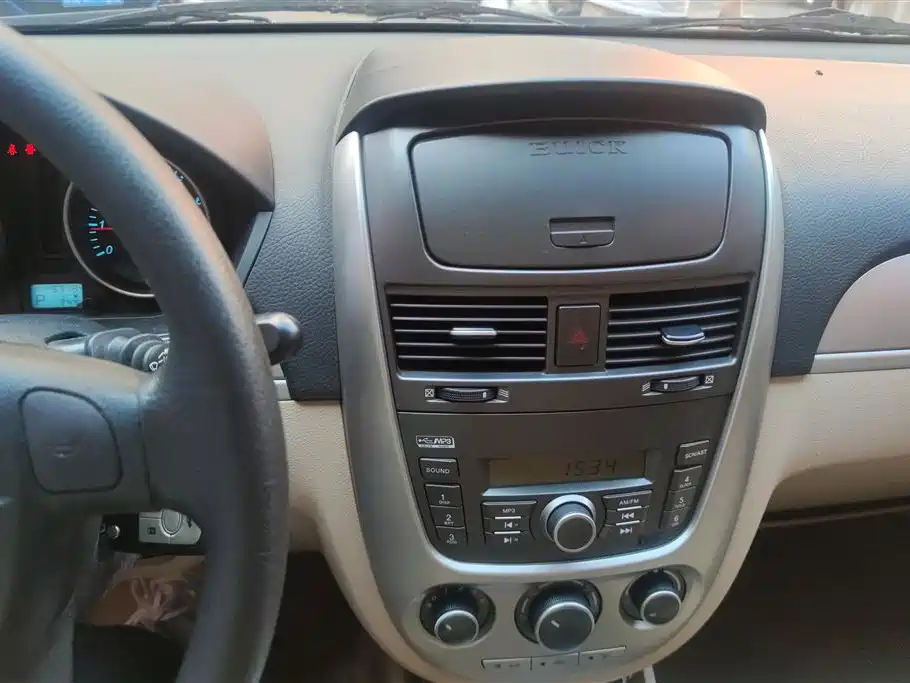 Buick Excelle 2013 1.5L Automatic Classic фото 13