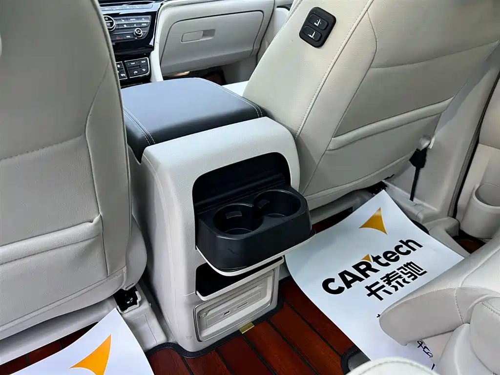 GAC Trumpchi Trumpchi M8 2018 320T Flagship Edition фото 26