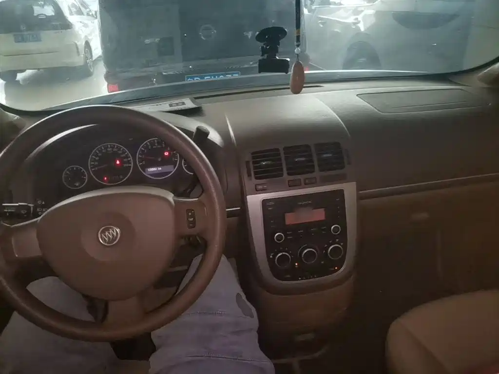 Buick GL8 2014 2.4L Classic Edition фото 10