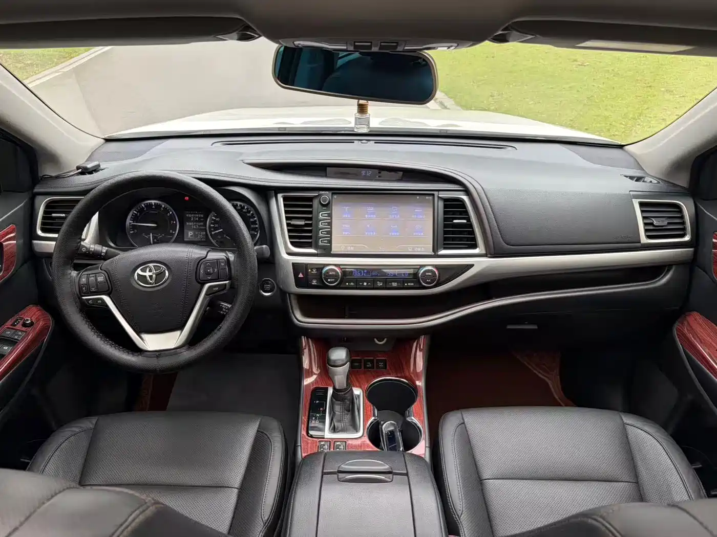 Toyota Highlander 2015 2.0T AWD Luxury Edition 7-seater фото 14