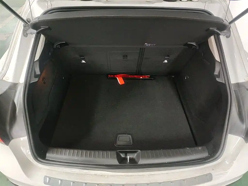Mercedes-Benz GLA 2019 GLA 200 Dynamic фото 19