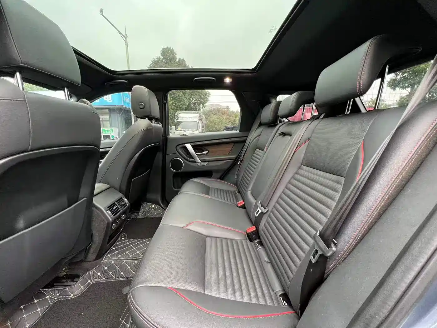Land Rover Discovery Sport 2021 249PS R-Dynamic S Performance Edition фото 5