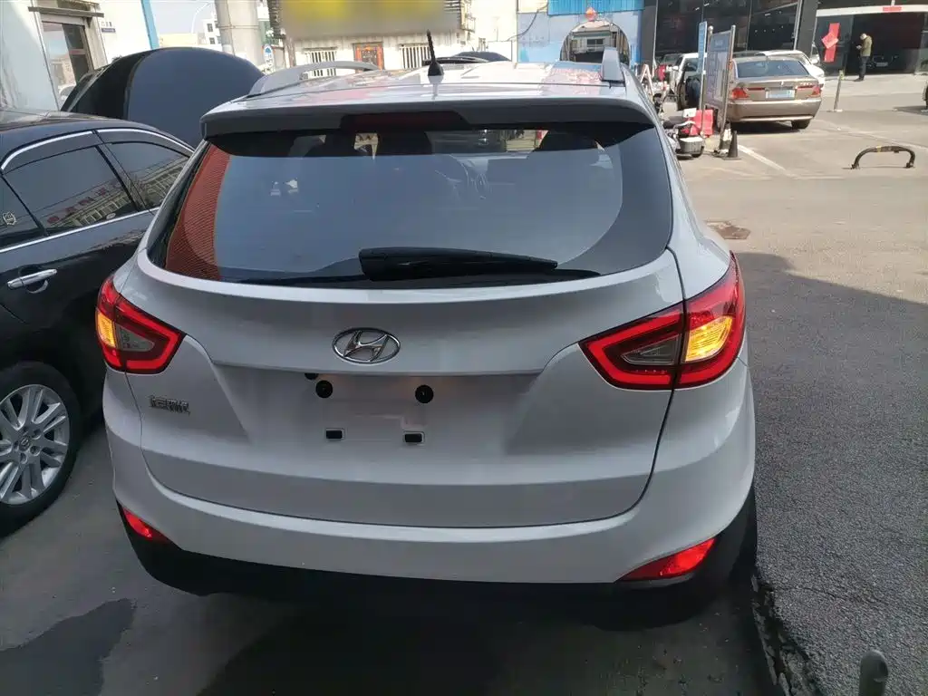 Hyundai Beijing Hyundai ix35 2015 2.0L Automatic 2WD Smart Type China IV фото 4