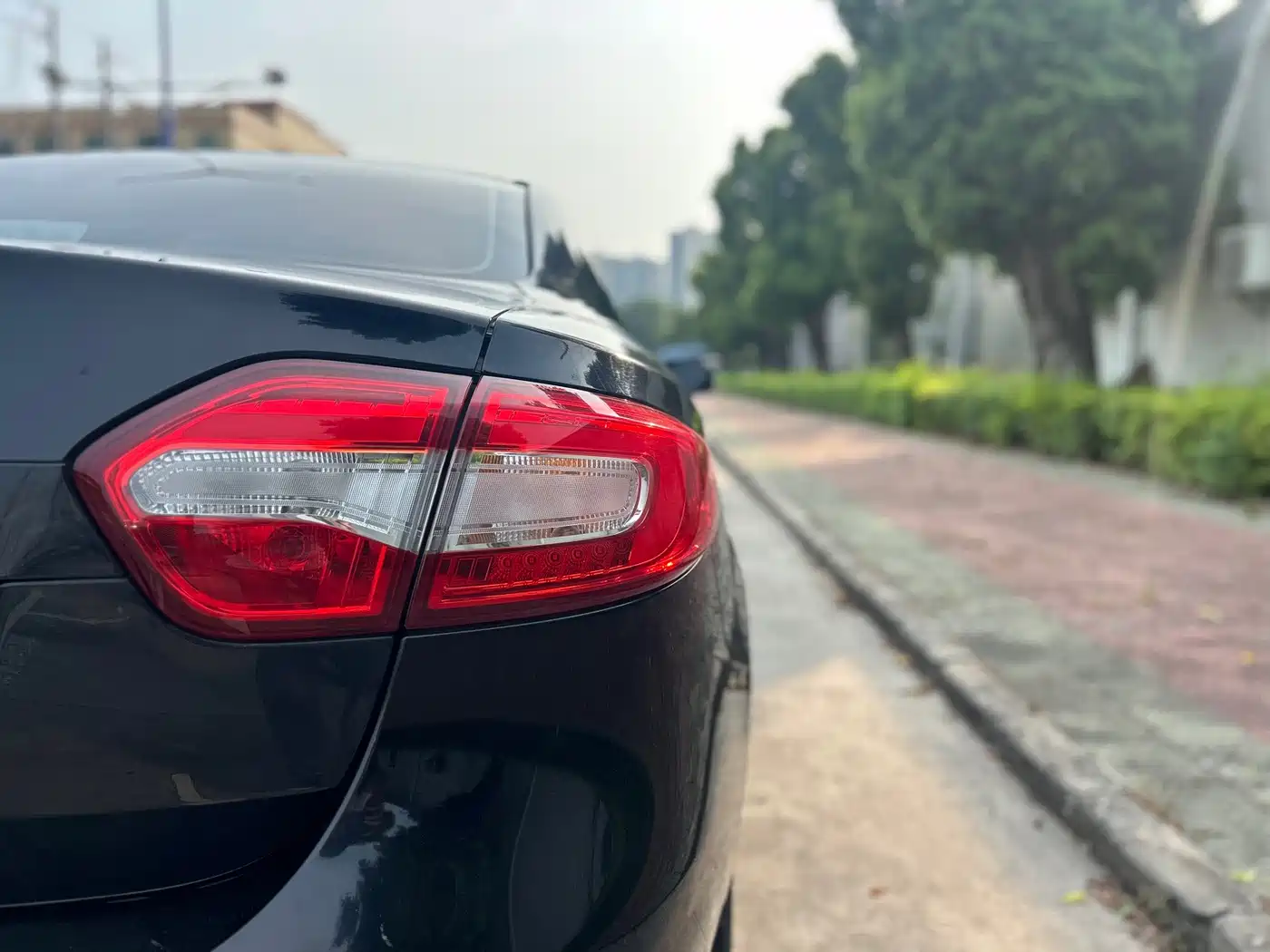 Renault Fluence 2016 2015 2.0L Fashion Edition