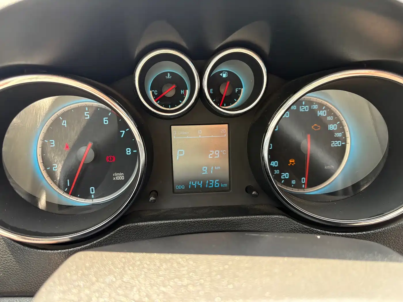 Фото 21 - Changan CS35