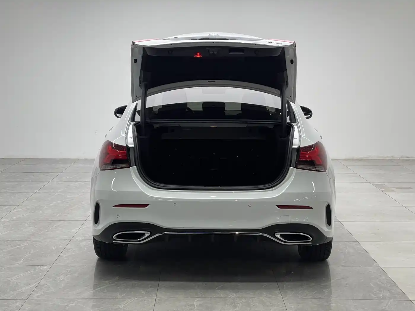 Mercedes-Benz A-Class 2020 Facelift A 200 L Sport Sedan Fashion фото 10