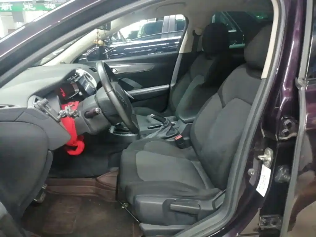 DS 5LS 2018 2016 1.6T Comfort Edition THP160