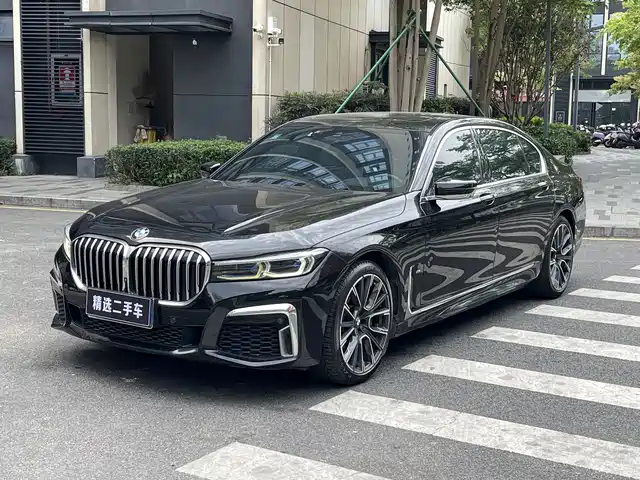 BMW 7 SERIES