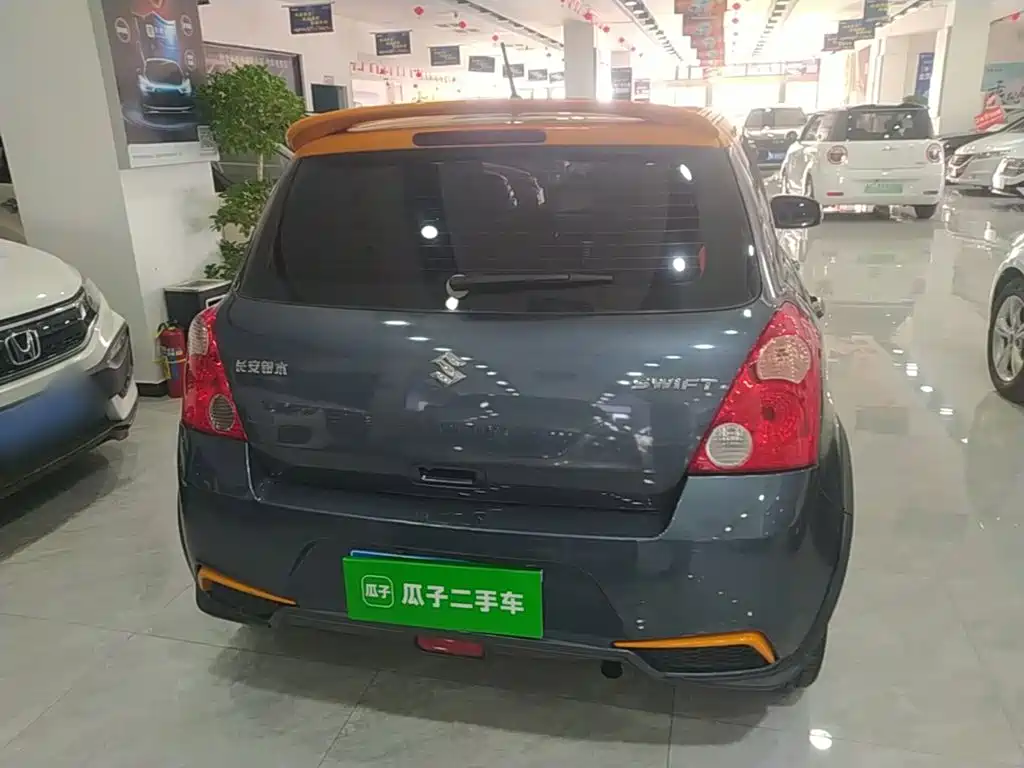 Suzuki Swift 2017 2016 1.5L Automatic Fashion Cool Edition