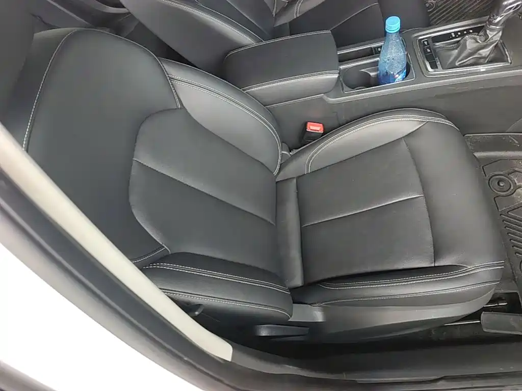 Roewe i6 2017 2017 20T Auto Internet Smart Premium Edition