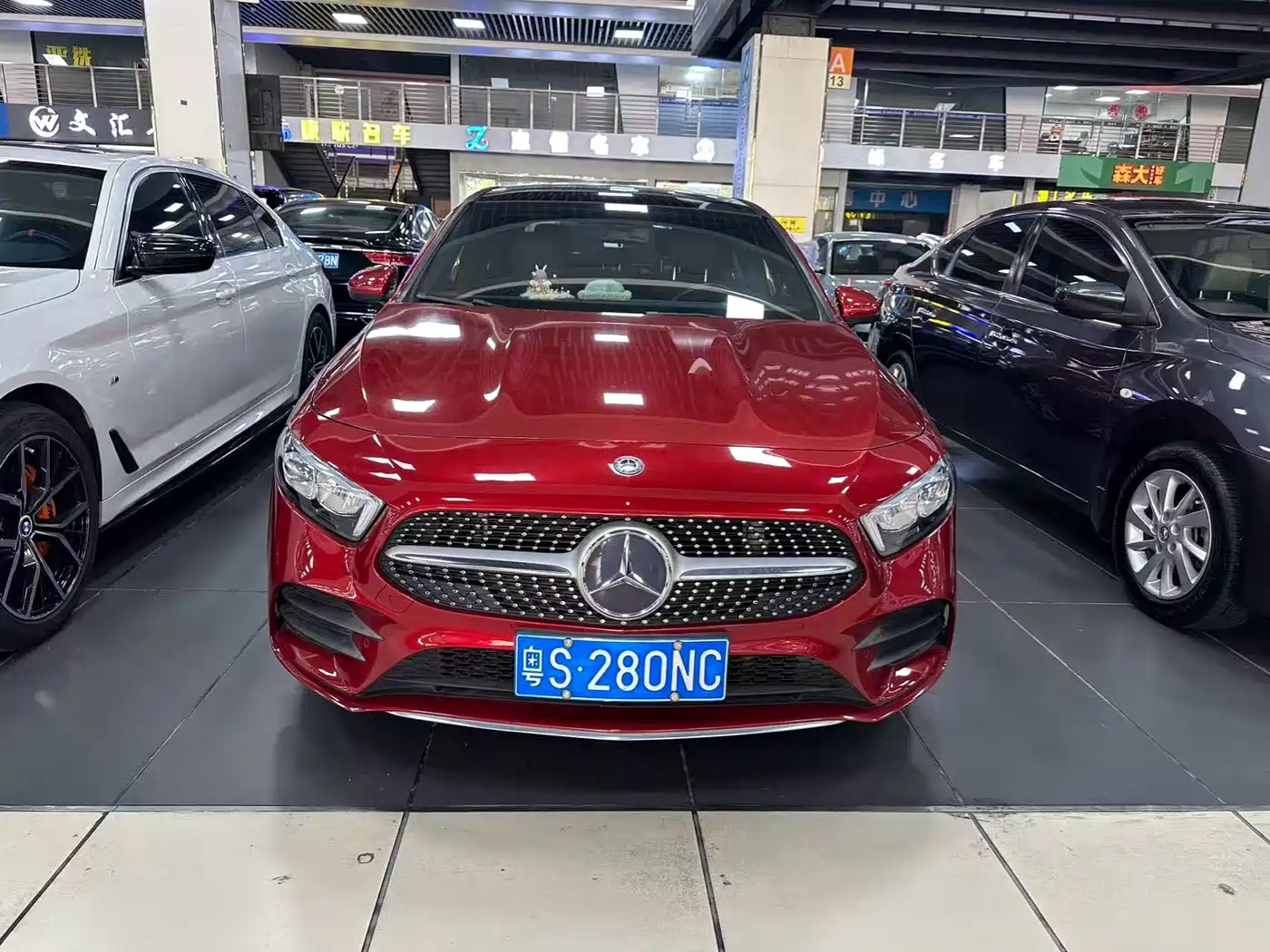 Mercedes-Benz A-Class 2019 A 200 L Sport Sedan фото 3
