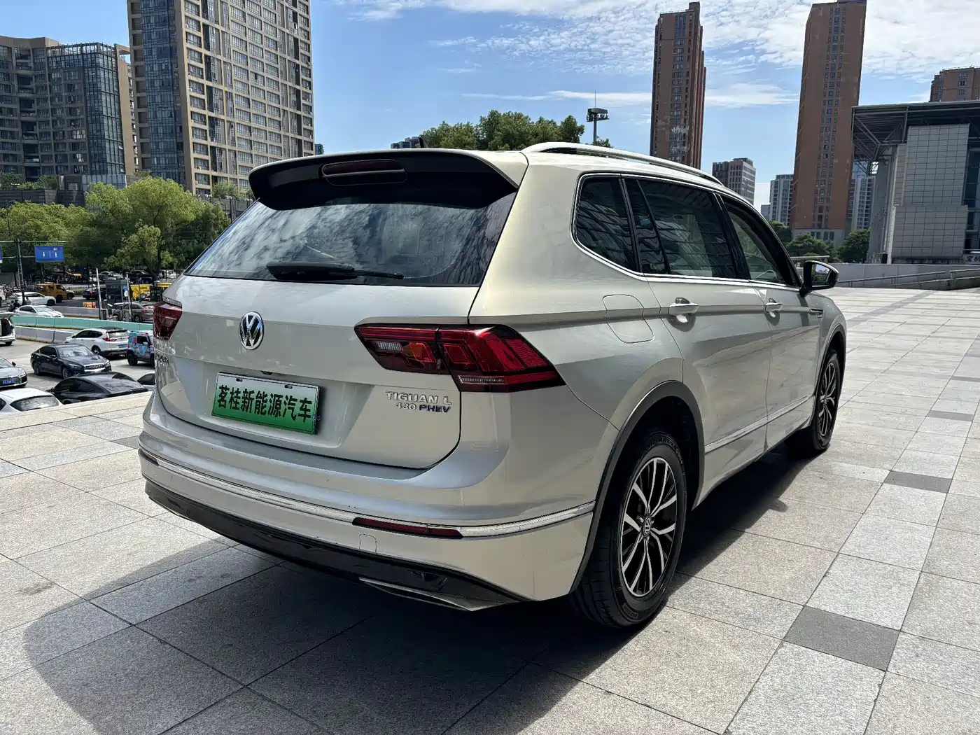 Volkswagen Tiguan L PHEV 2019 430PHEV Hybrid Luxury Edition фото 6