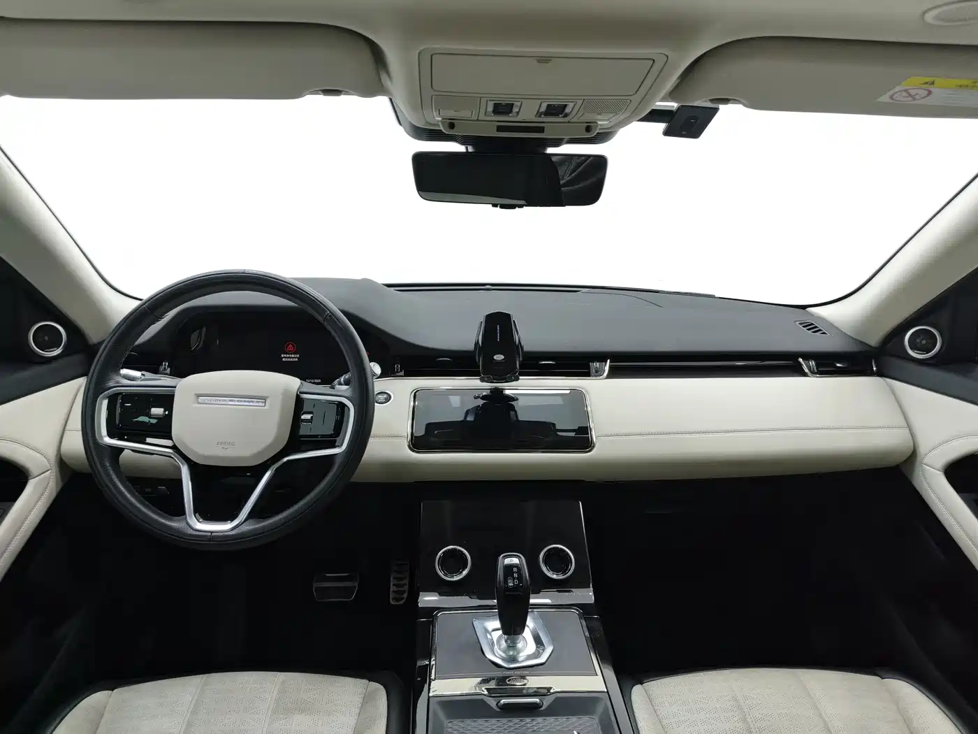 Land Rover Range Rover Evoque 2021 Range Rover Evoque L 249PS R-Dynamic First Edition Launch Edition фото 10