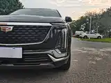 Фото 10 - Cadillac XT5
