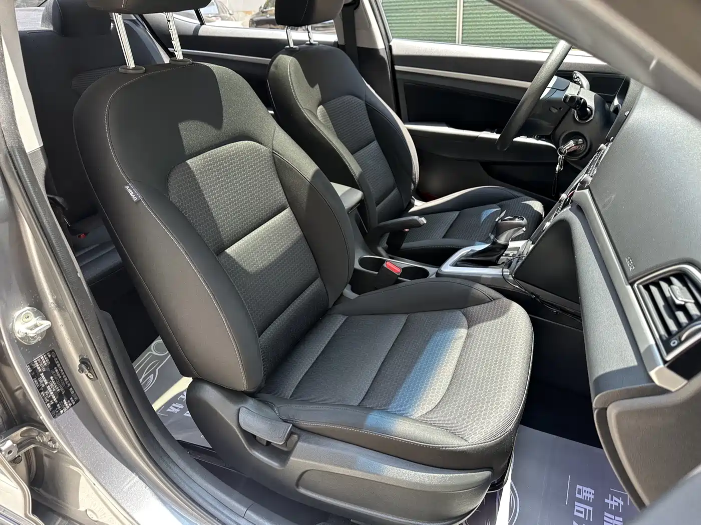 Hyundai Elantra 2016 Model 1.6L Automatic Smart Elite фото 10