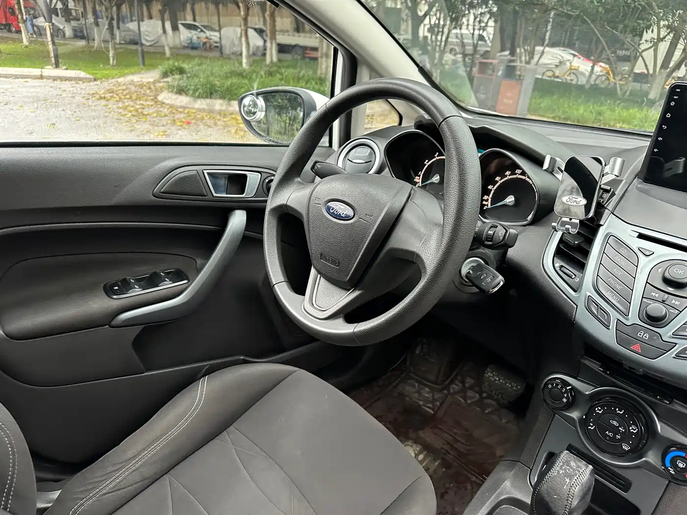 Ford Fiesta 2013 2013 Hatchback 1.5L Automatic Premium