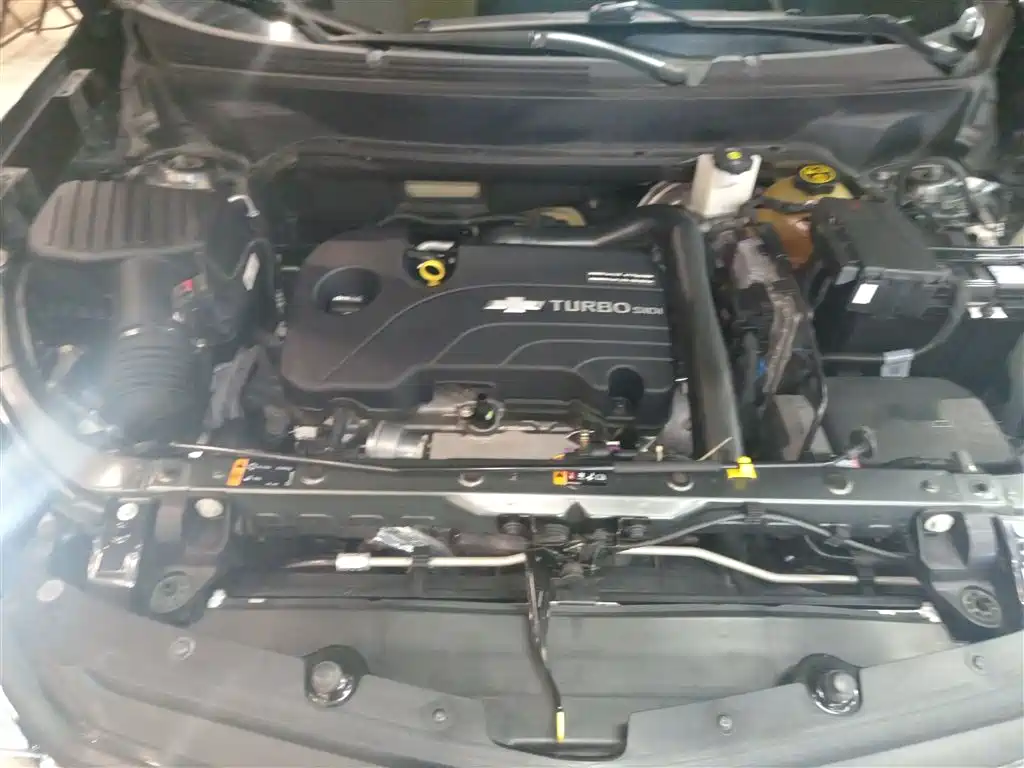 Chevrolet Equinox 2018 535T Automatic Control Edition фото 20