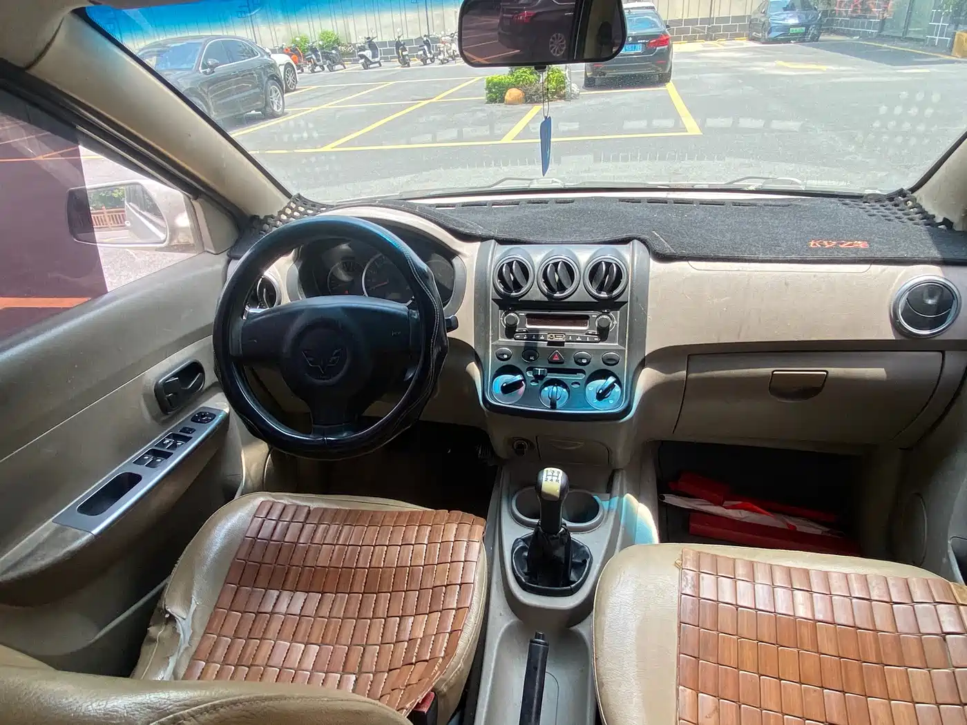 Wuling Motors Wuling Hongguang 2012 2010 1.4L Standard