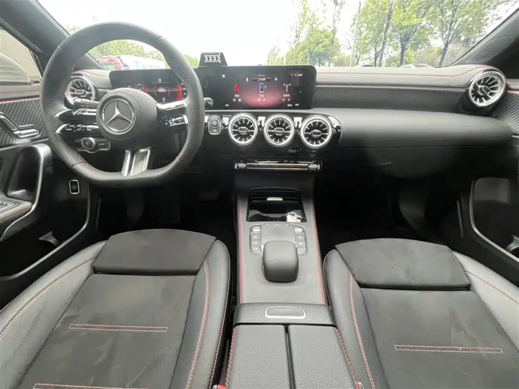 Mercedes-Benz A-Class 2024 A 200 L Fashion Edition фото 14