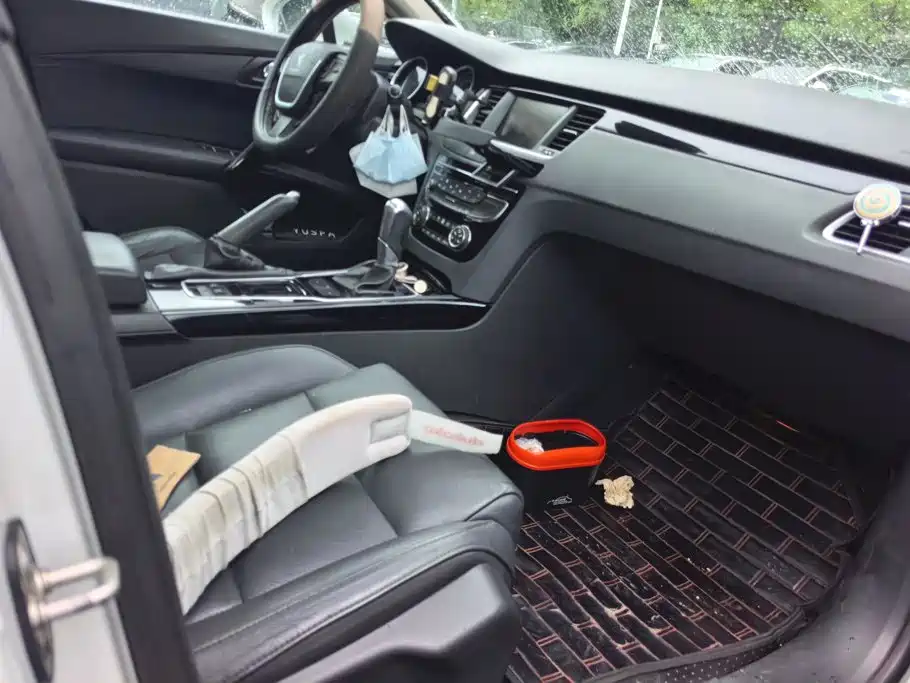 Peugeot 508 2013 2013 2.3L Roland Garros Edition