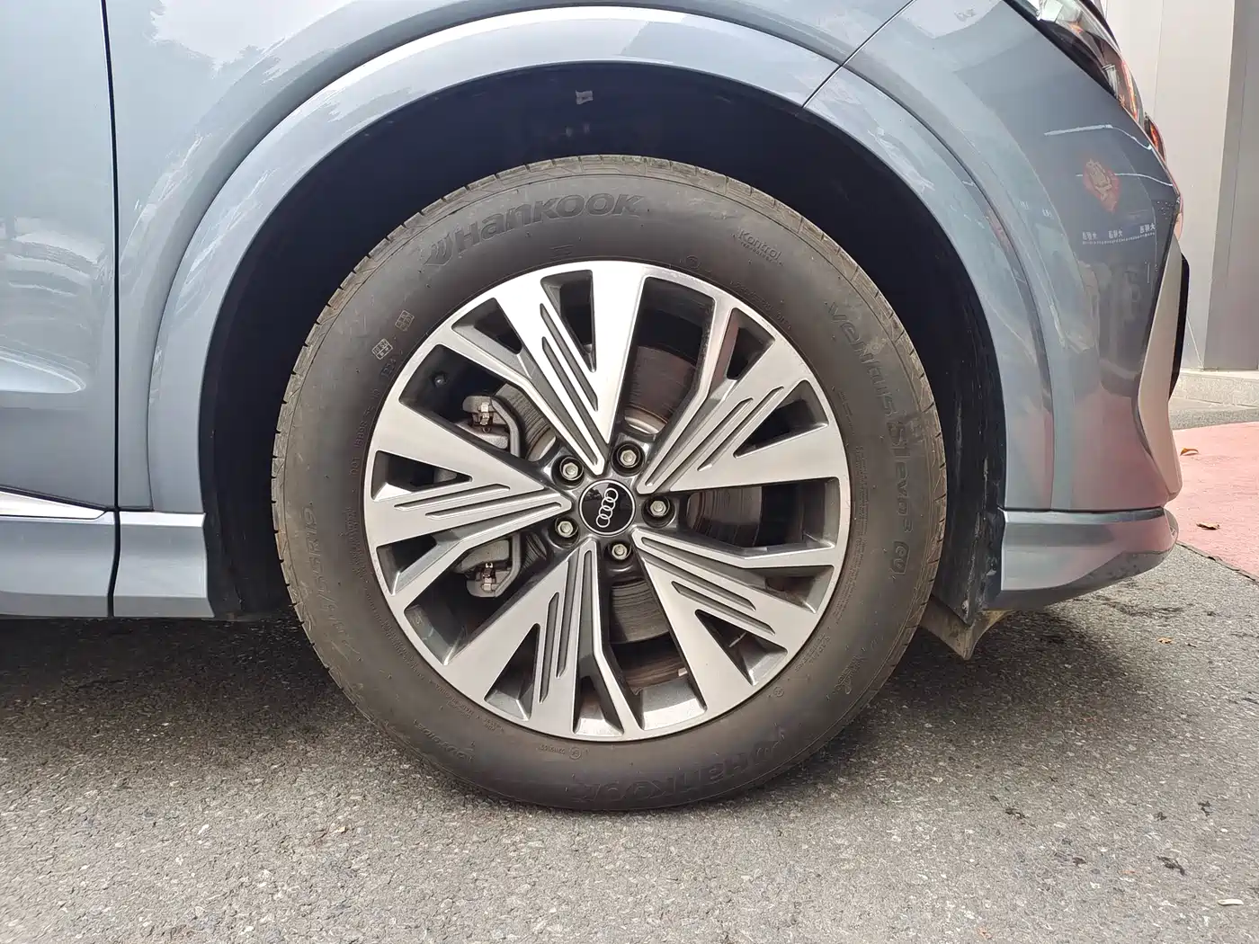 Audi Q4 e-tron 2024 40 e-tron Pioneer Edition фото 12